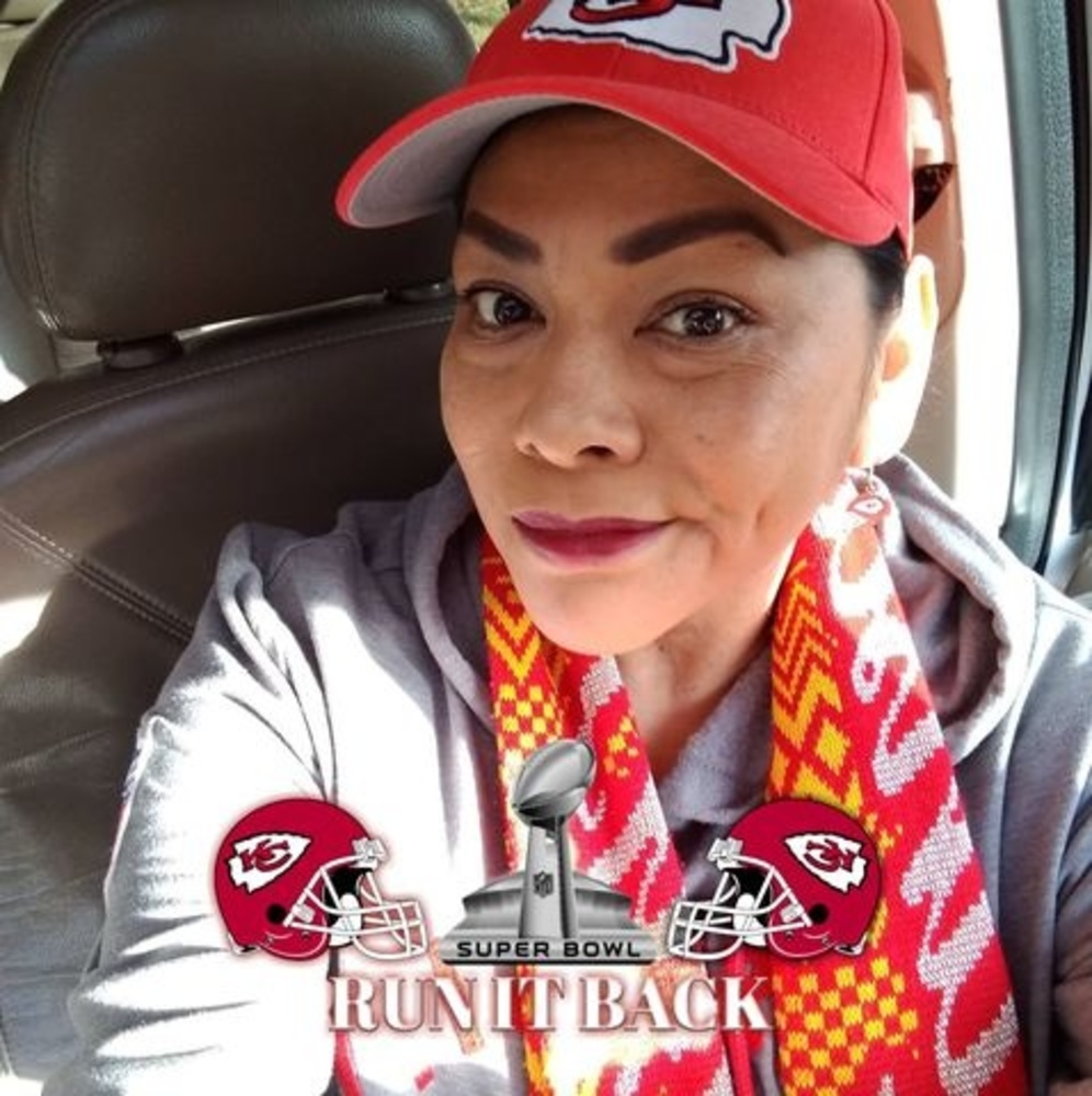 Meet your Posher, Gloria